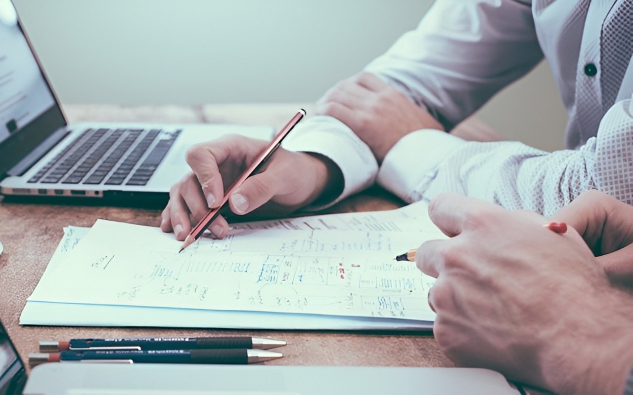 Our Agents are Industry Experts, Community Minded, & Professional