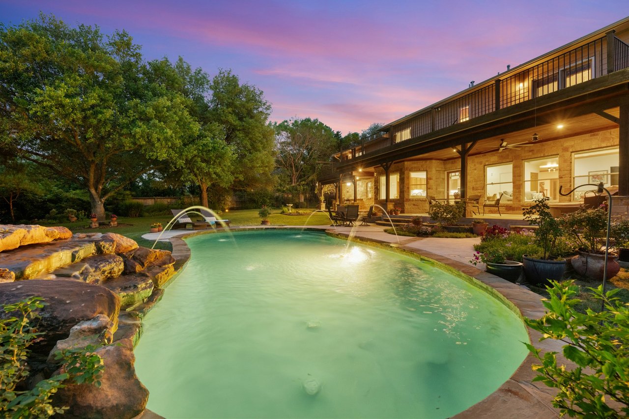 Tucked Away in West Lake Hills
