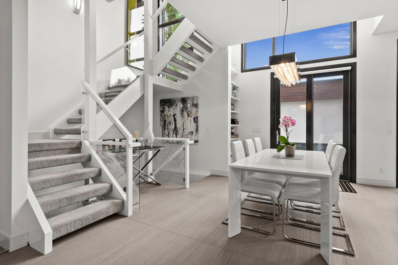 408 13 Street NW Unit: 3