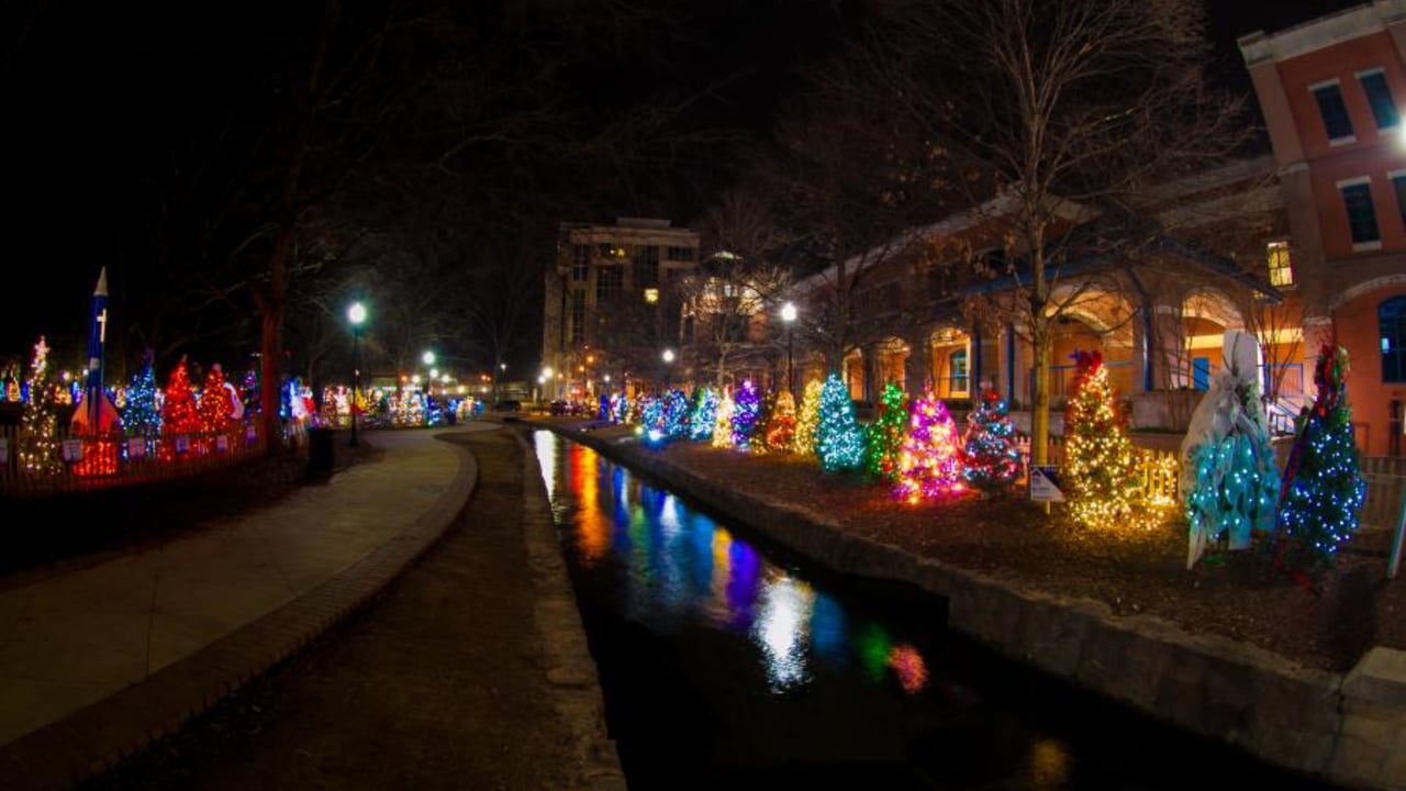 Where to See the Best Christmas Lights in North Alabama