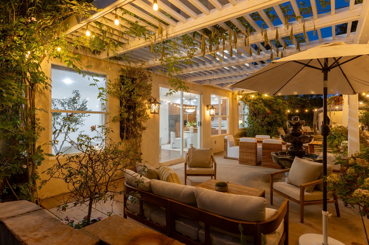 5985 Vista De La Luz