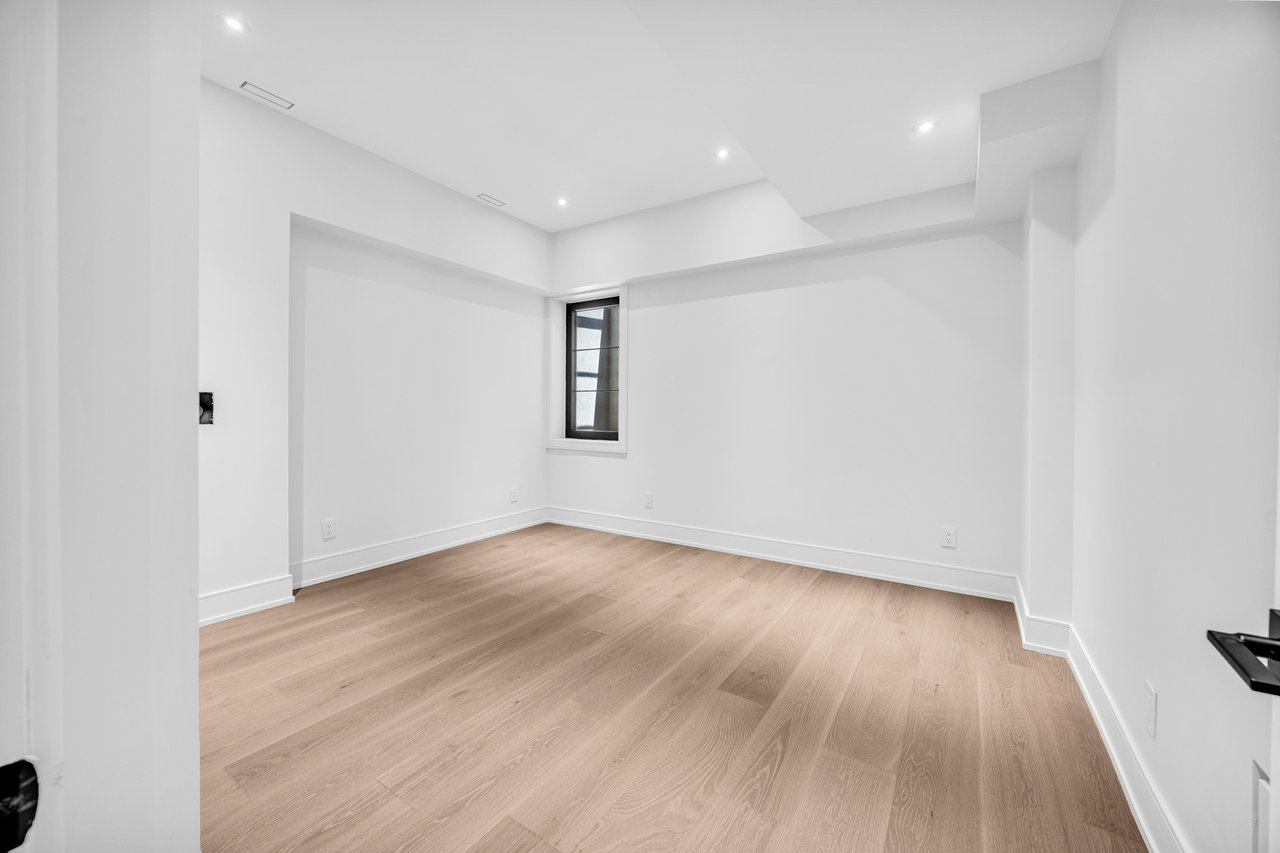 152 Third Line, Oakville