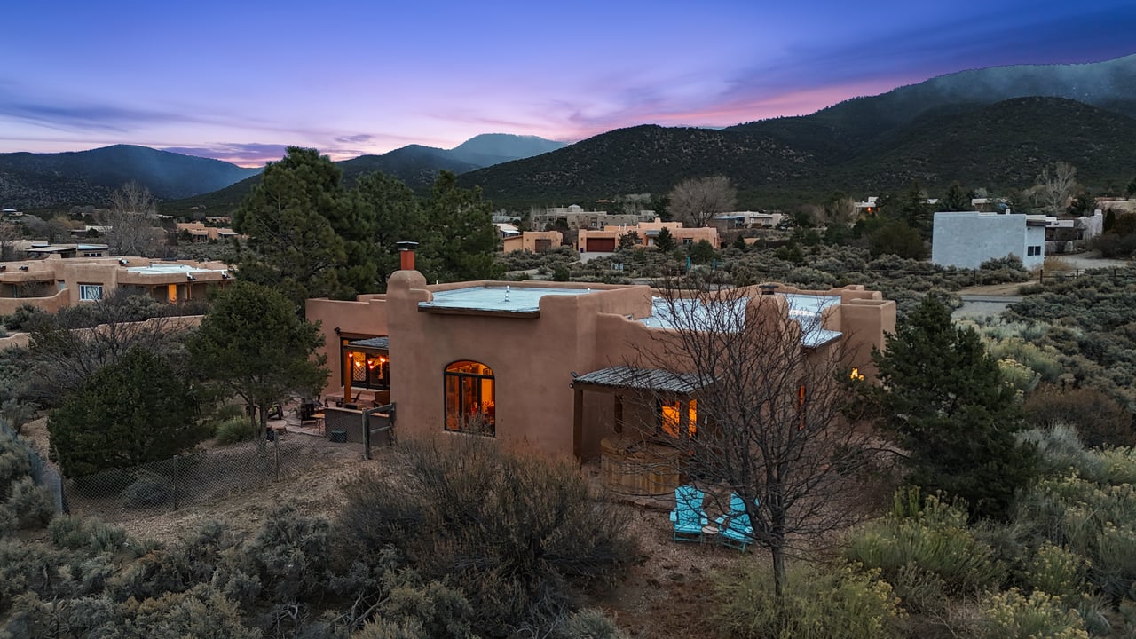 Taos Luxury Lease in Weimer