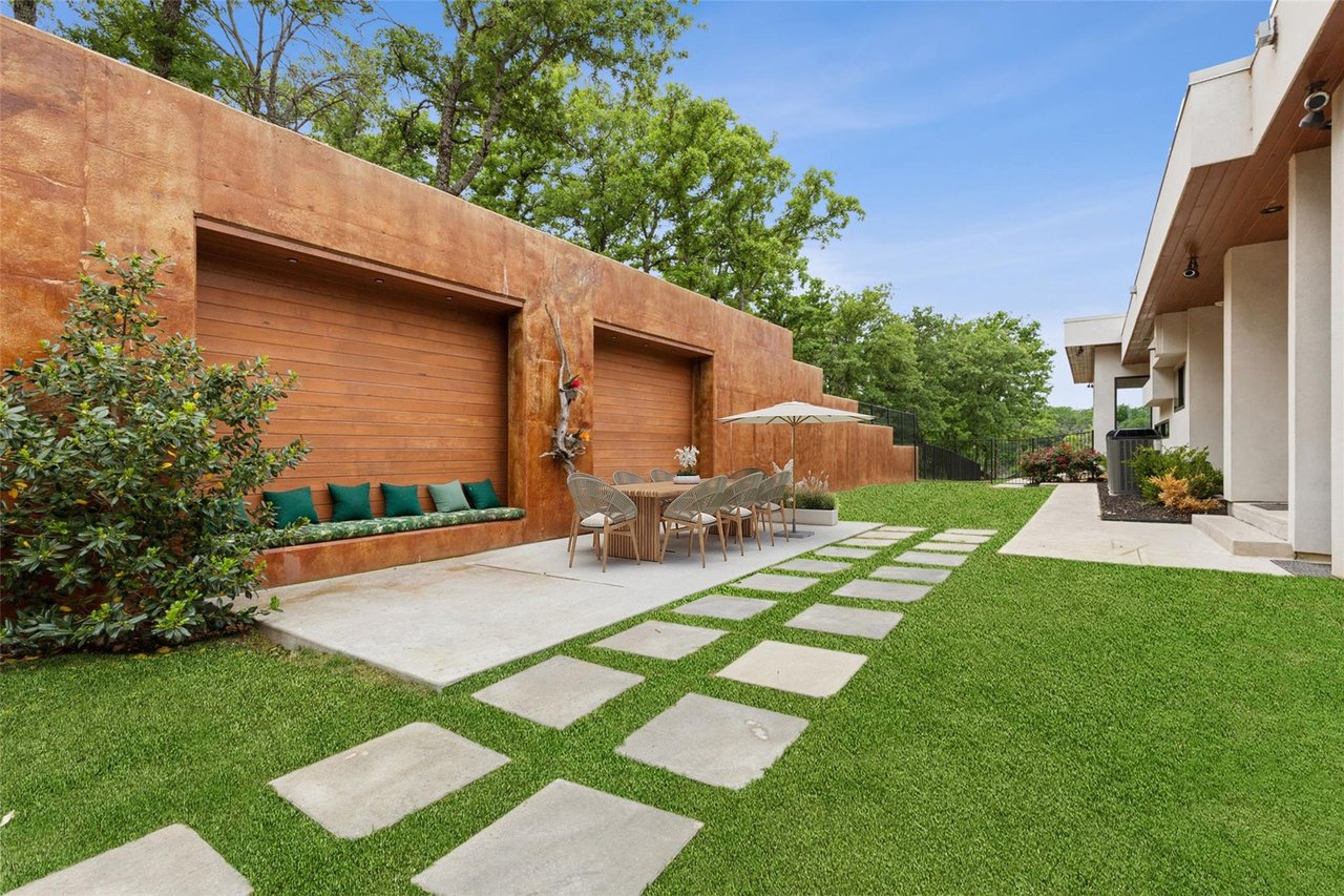 1697 Deer Path Flower Mound, TX 75022