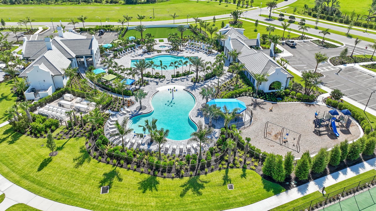 Resort-Style Pool & Lap Pool