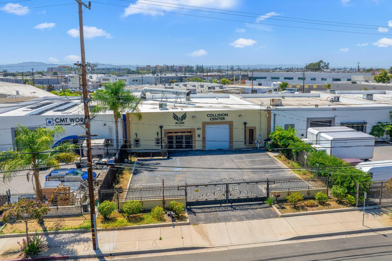 2823 N. San Fernando 