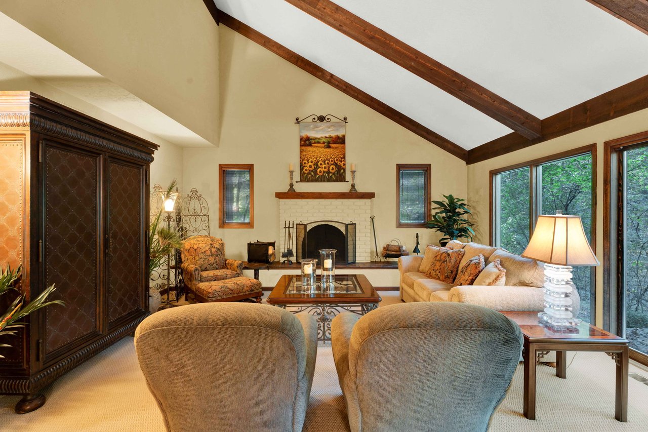 1100 Bretton Lane, Bloomfield Hills