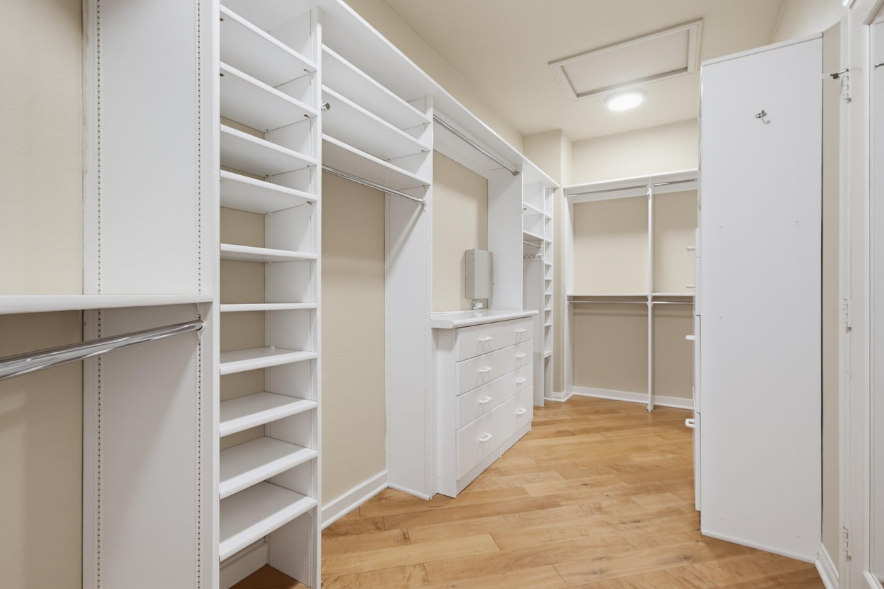 1241 White Sands Dr