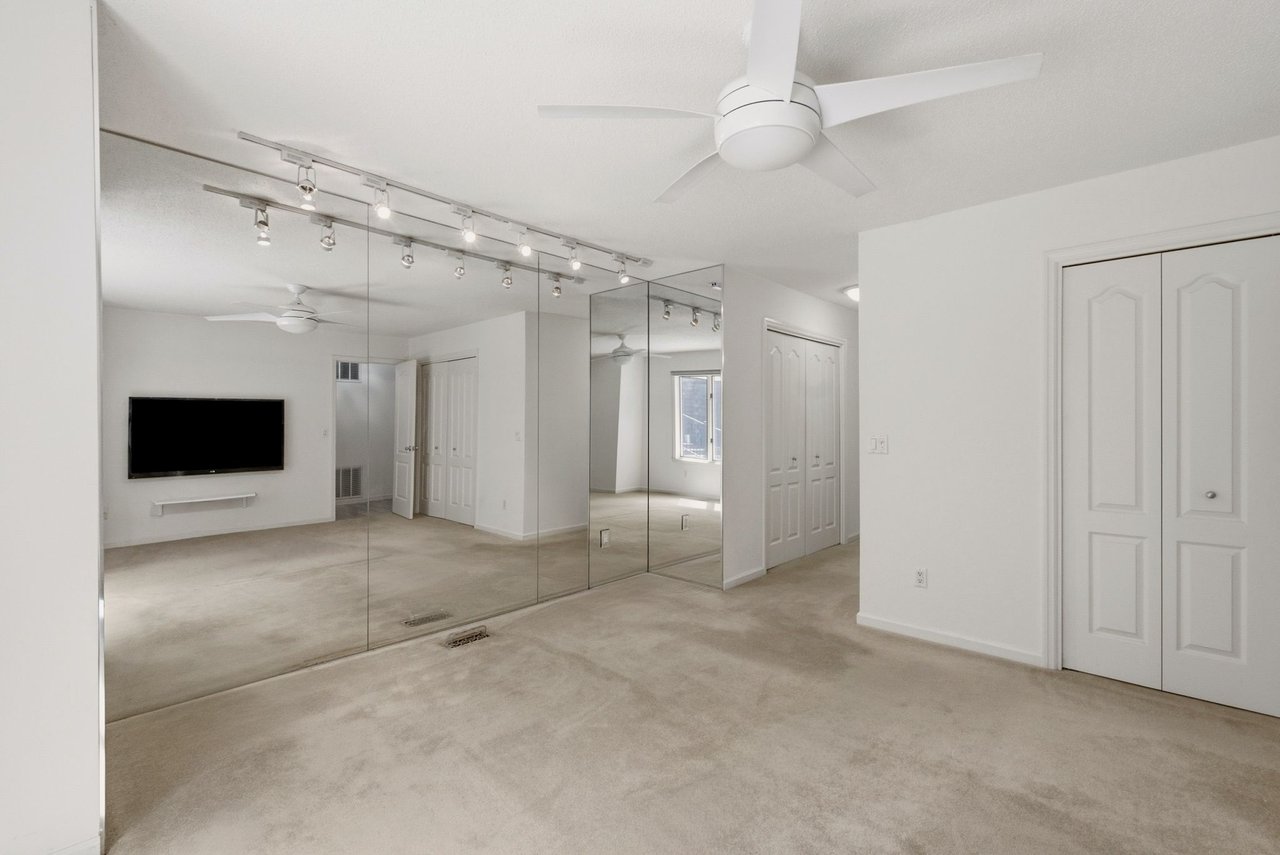 44 Riverview Condo
