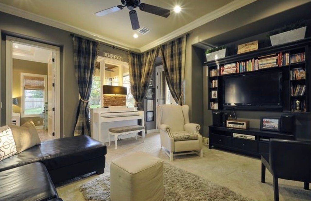 Private One Story Home in Gated Enclave Near Lake Travis Marina