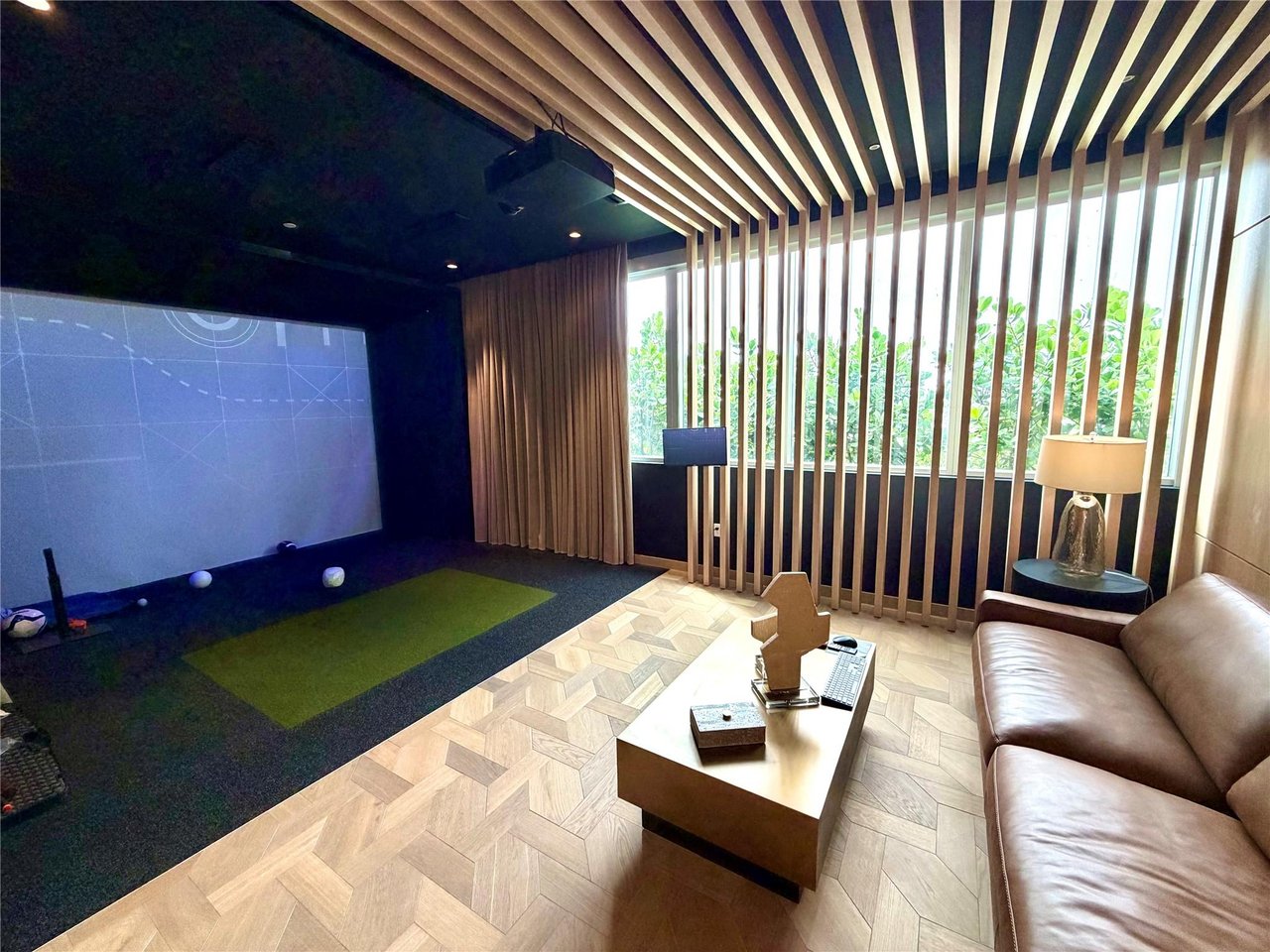 153 N Seabreeze Blvd S-602