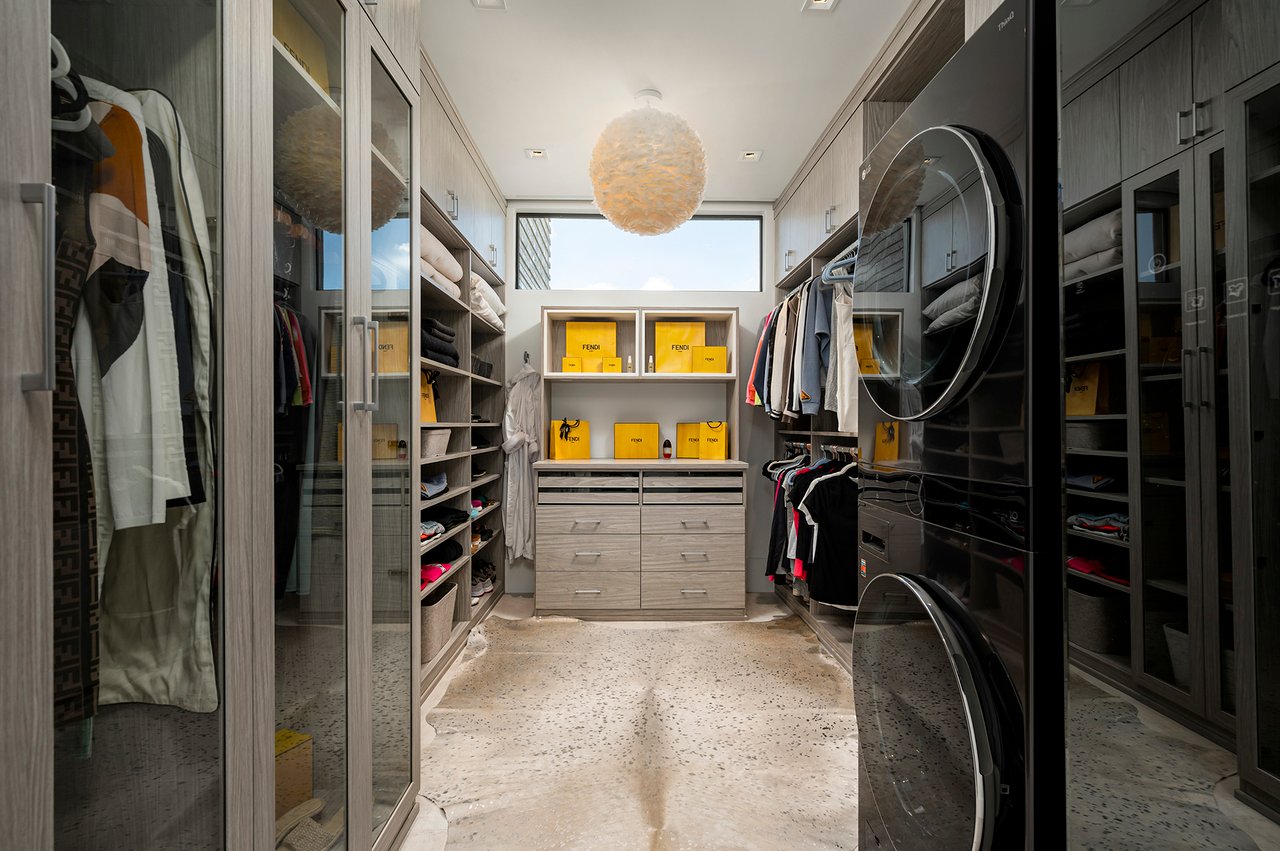 10784 E PINNACLE PEAK Road