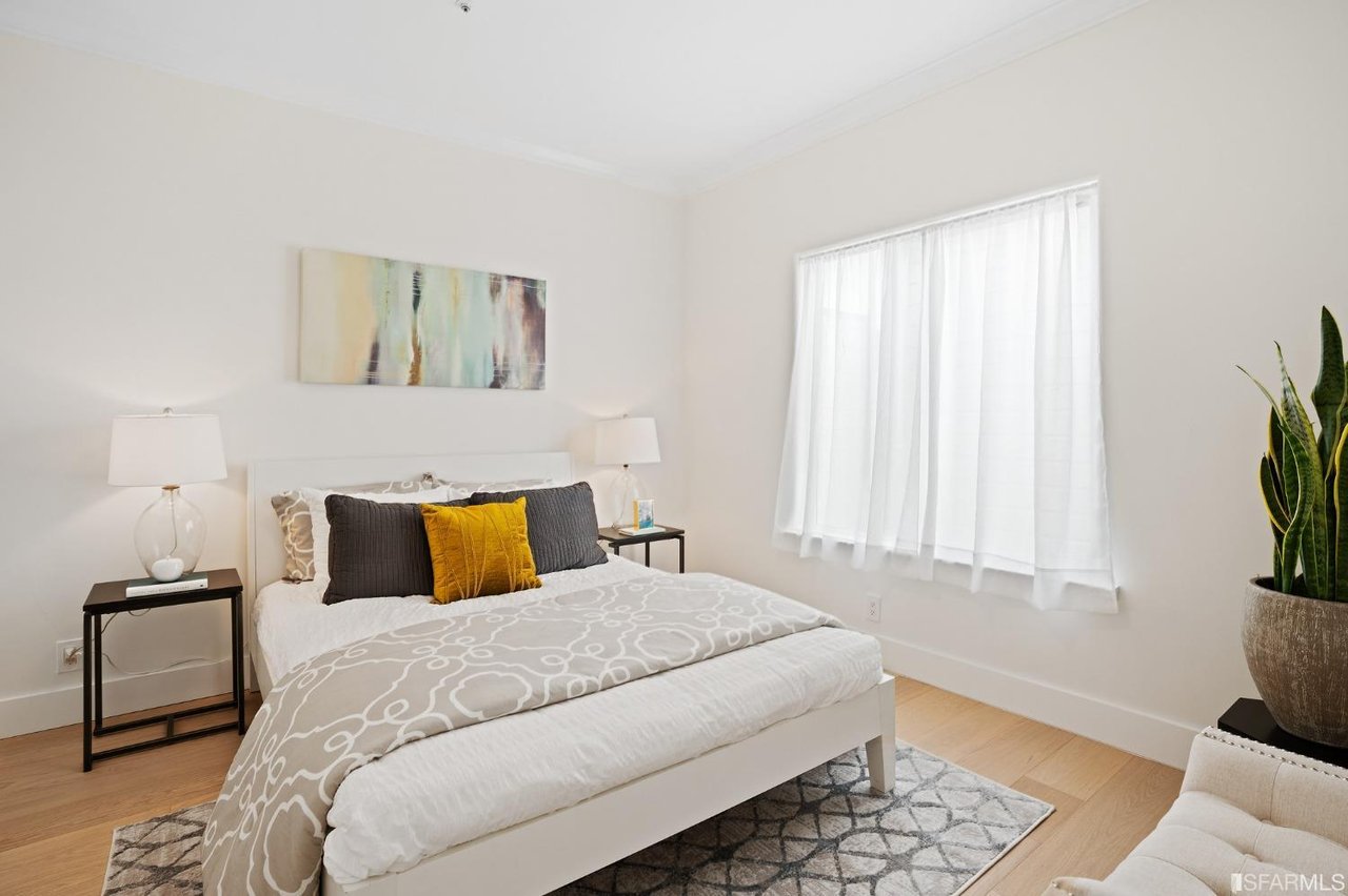 128 Wood St #3