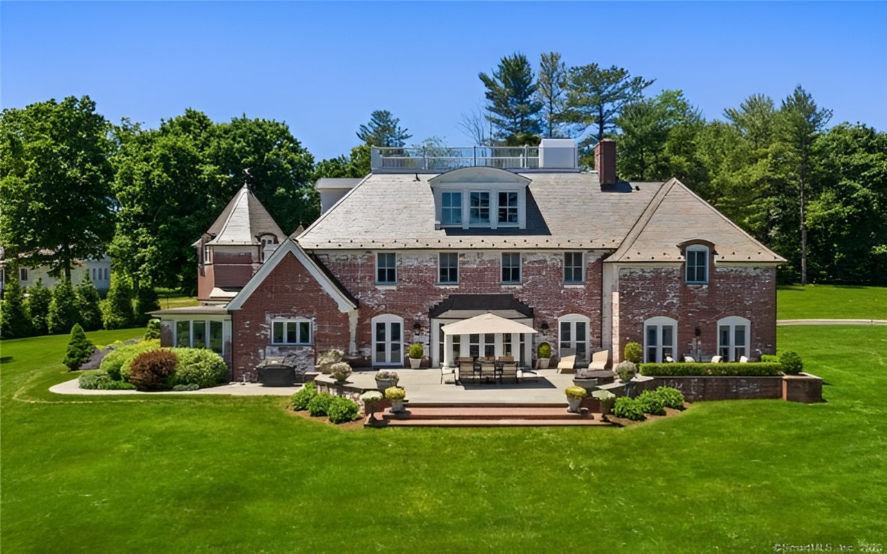 1135 Mine Hill Road, Fairfield, CT 06824