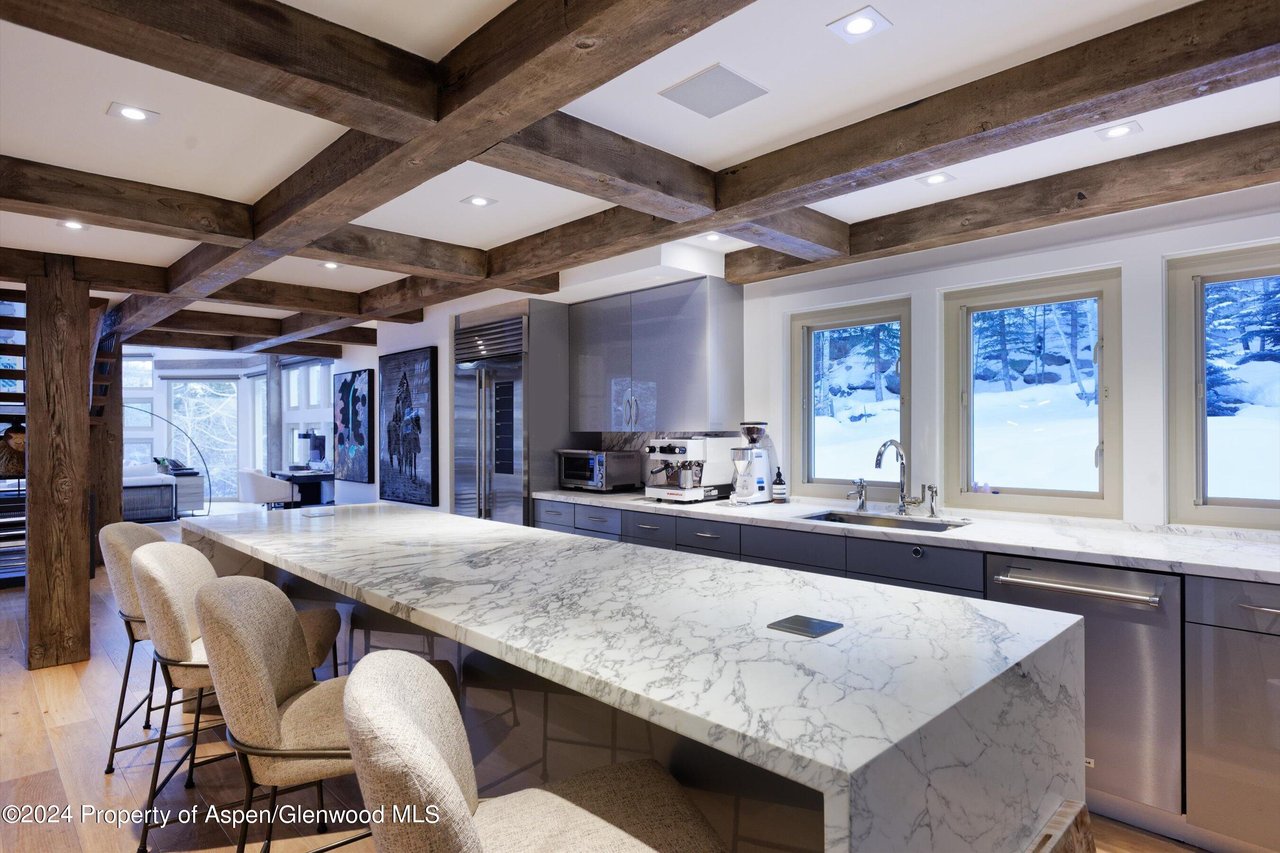123 Larkspur Lane