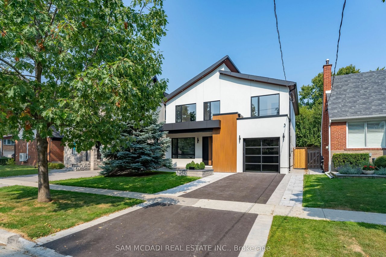 32 Swan Ave