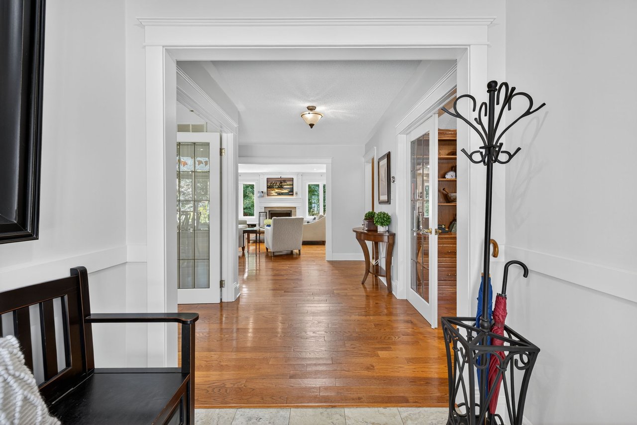 6 Falling Leaf Crt, Aurora