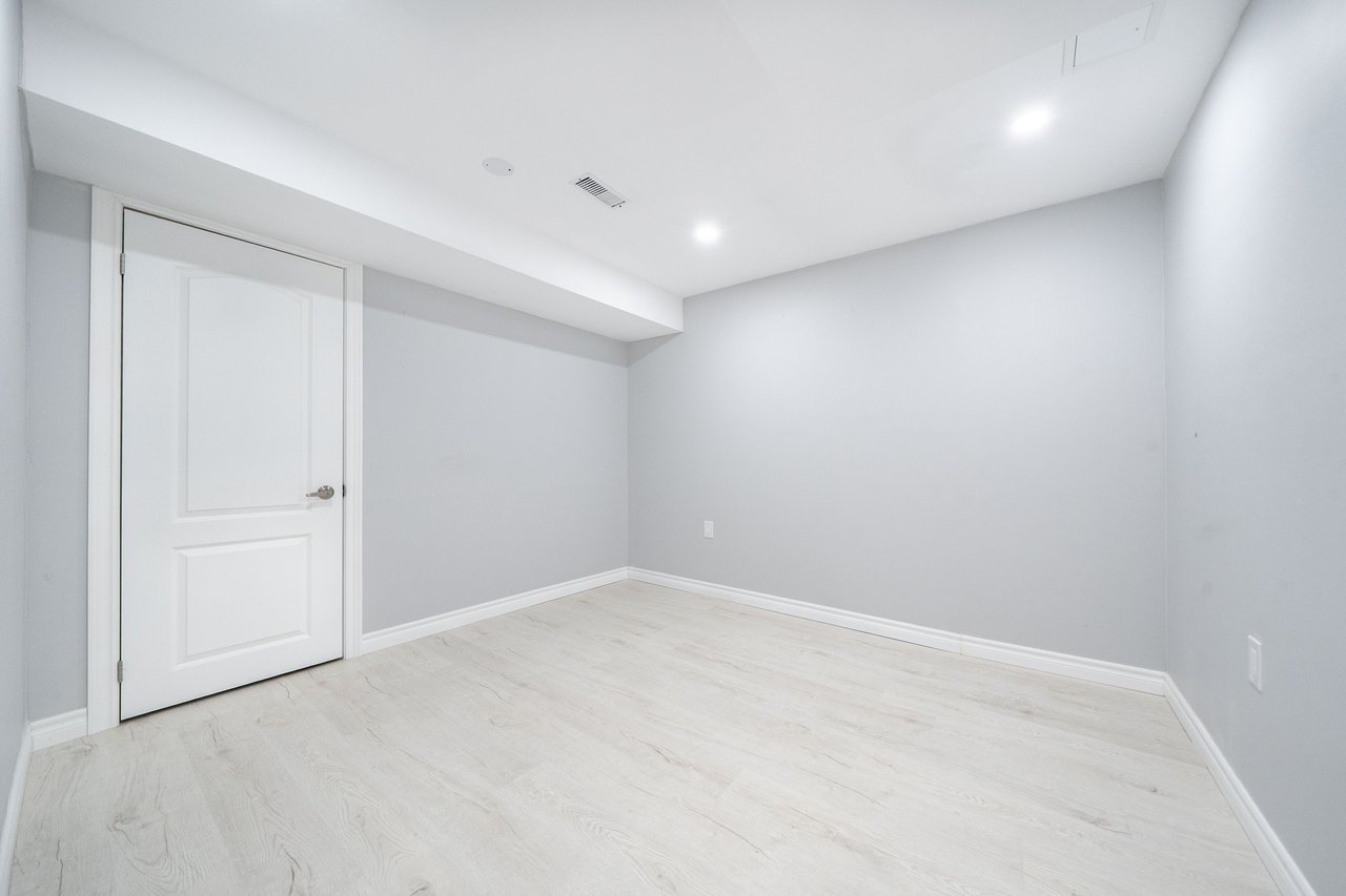 148 Devonsleigh Boulevard