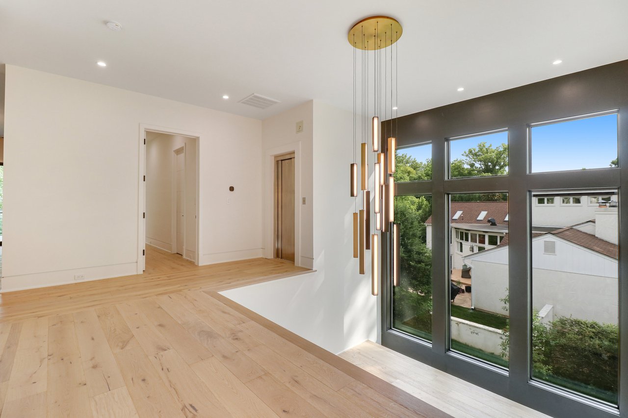 	  	1138 Basil Rd, Mclean, VA 22101