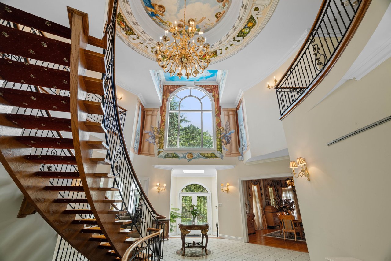 Neoclassical Residence