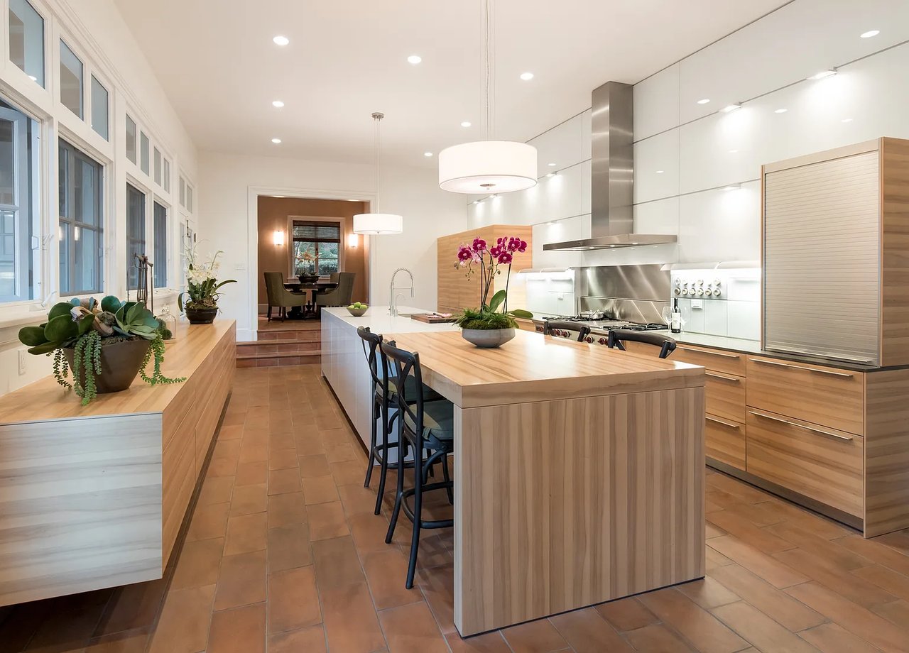 1041 Mission Ridge Rd