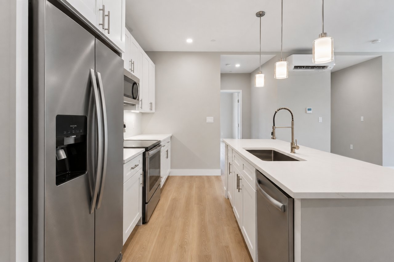 298 Main Street, 3E