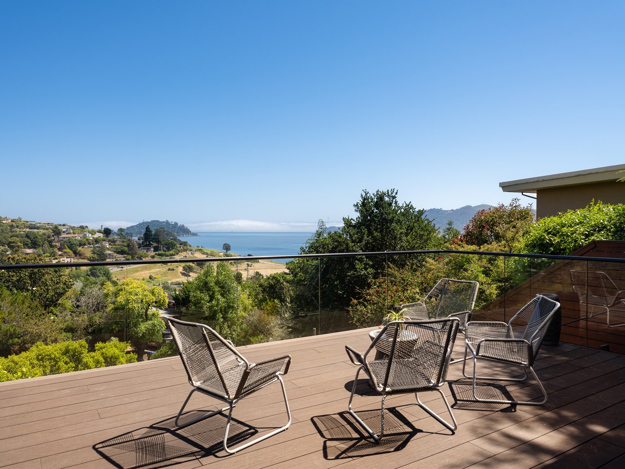 Stunning View Residence Built in 2015