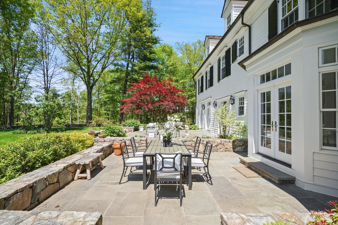 95 Narrows Road