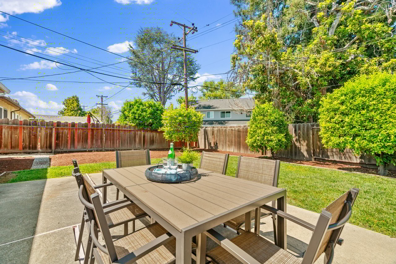 1105 W Mc Kinley AVE