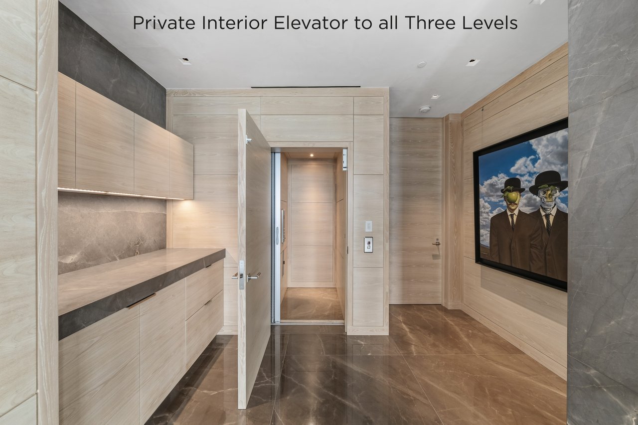 Apogee Penthouse