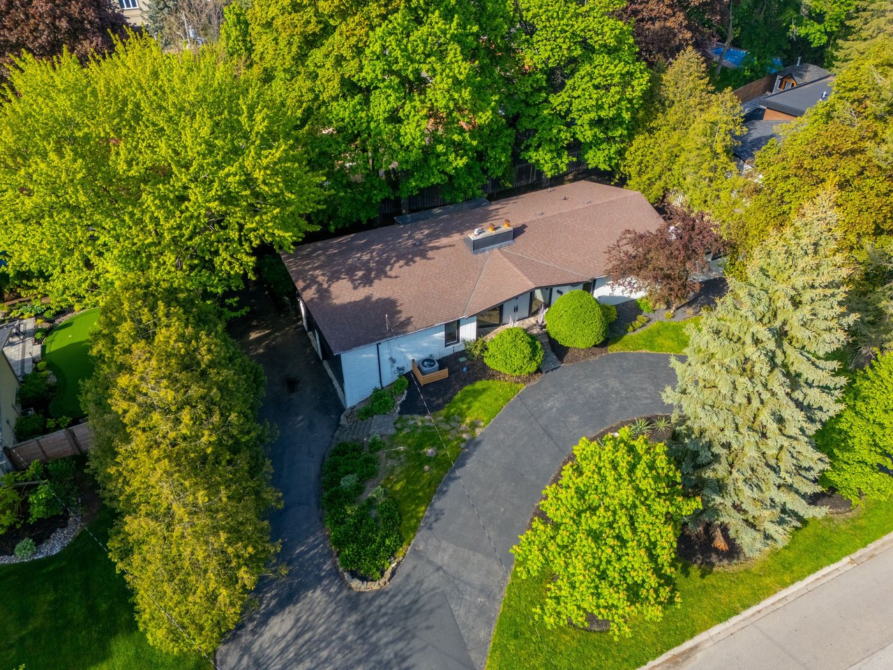 625 Sir Richards Rd