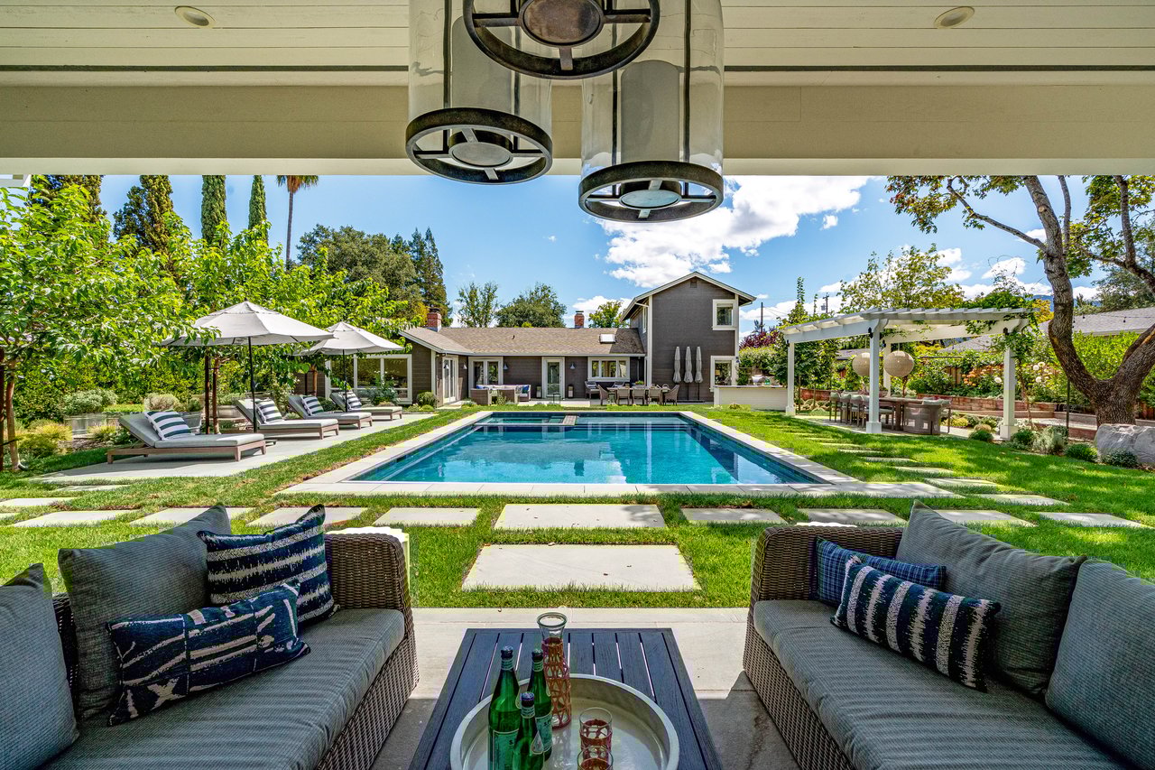 St. Helena Chic