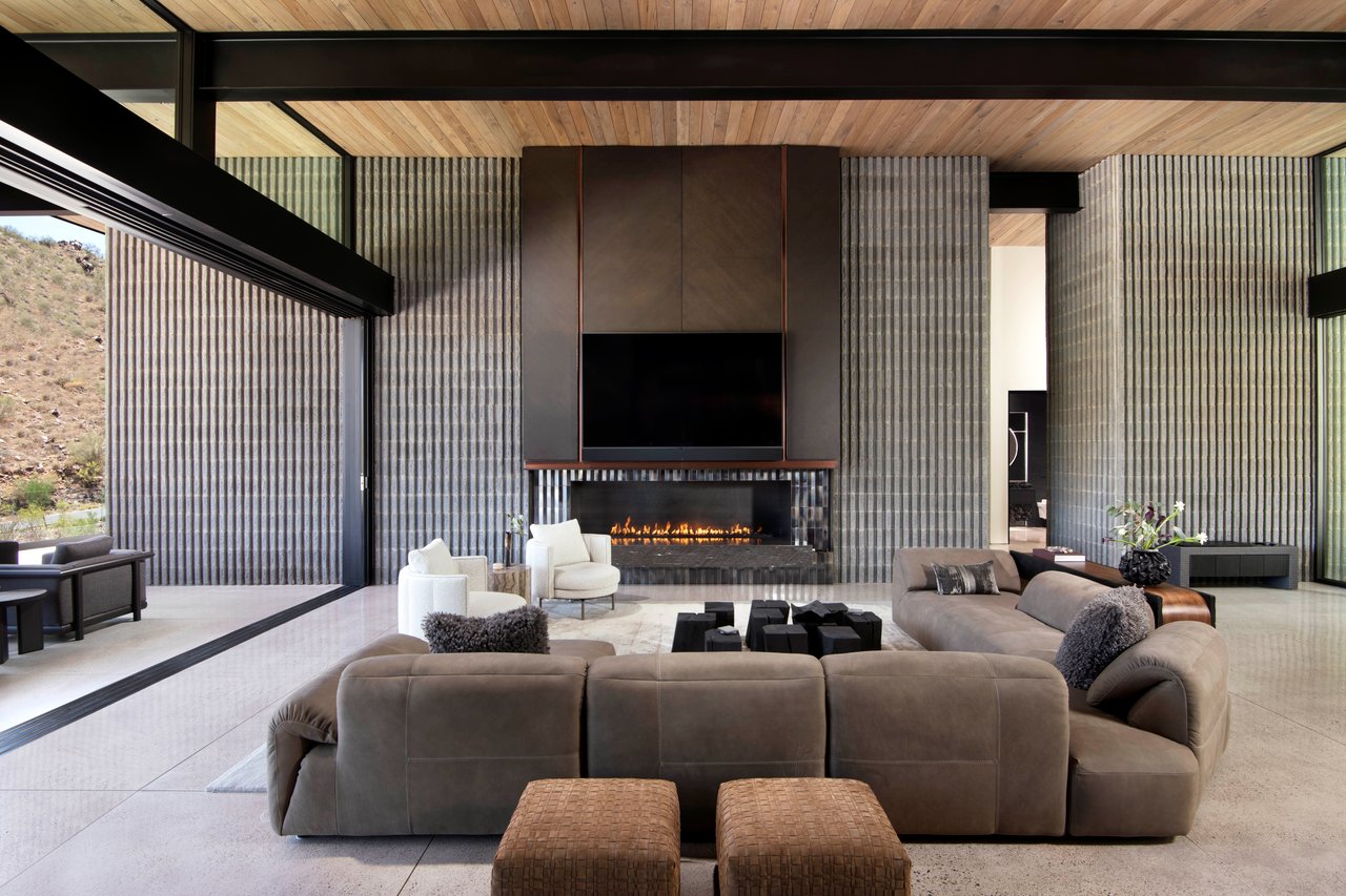 Hillside Modern Luxury Home in Paradise Valley, Arizona