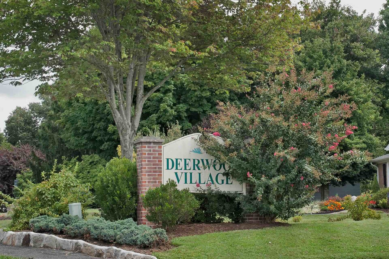 Deerwood Village