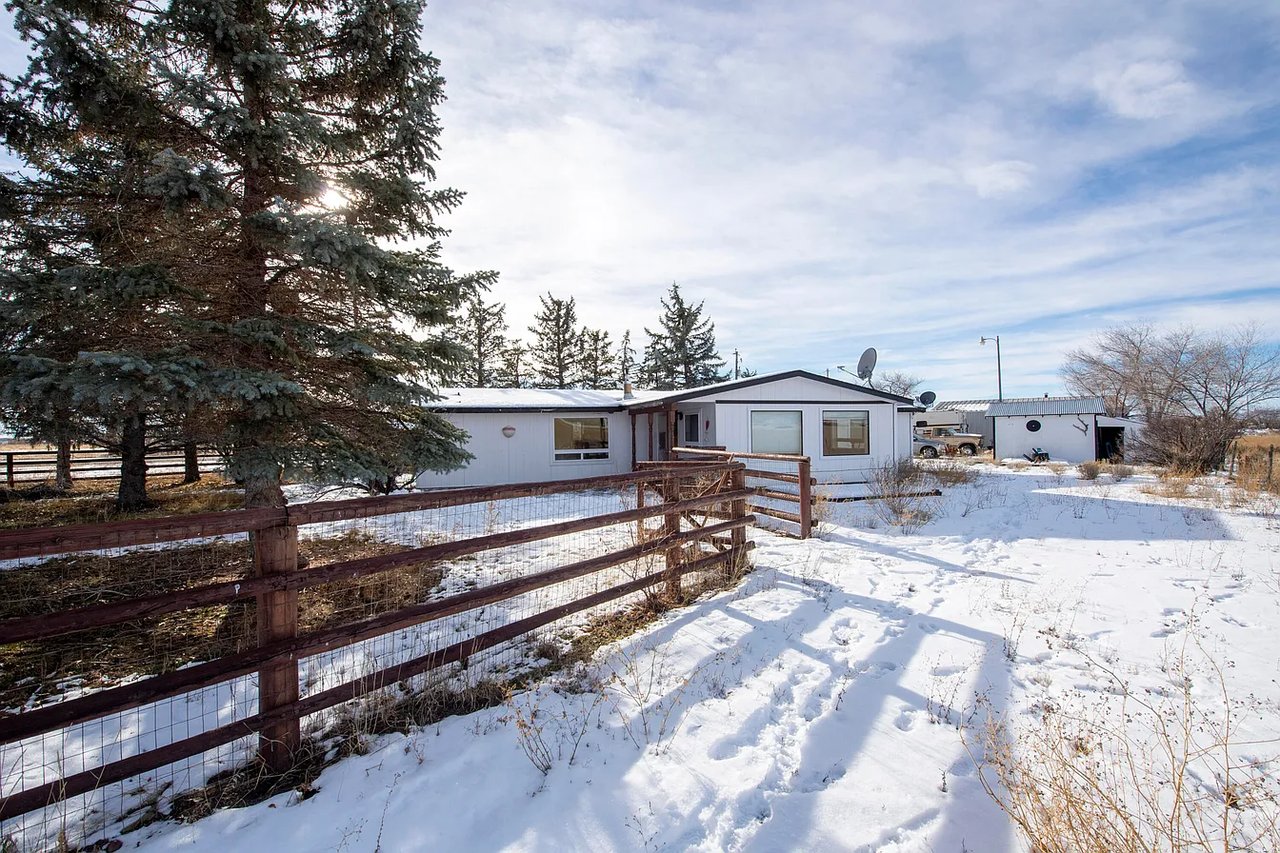 21079 US Highway 26