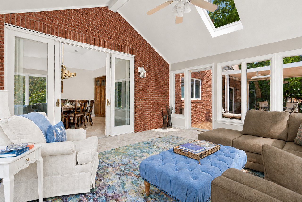 285 Hartshorn Drive, Short Hills, NJ 07078