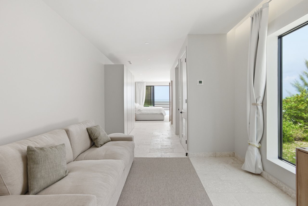 Villa Sol, Adelaide Beach