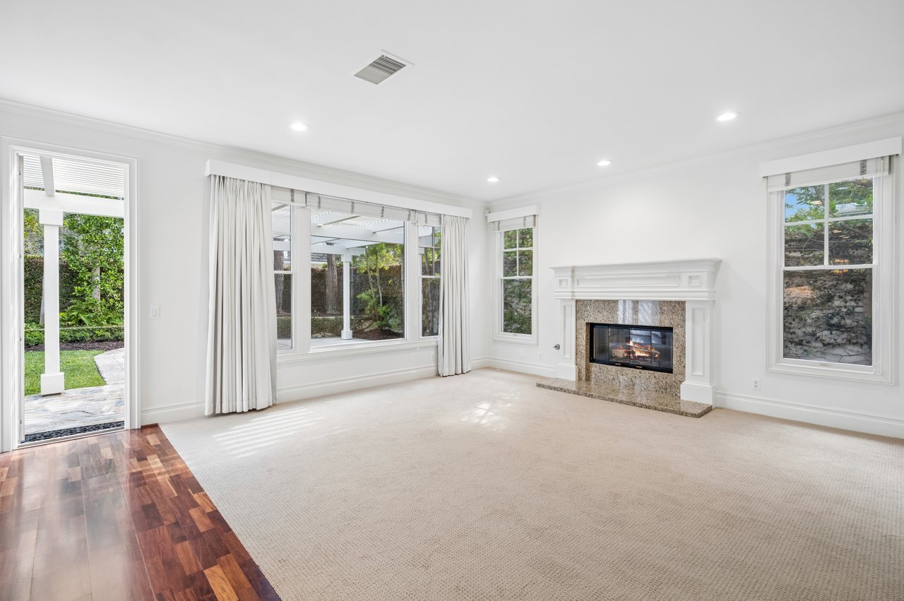15 Jupiter Hills Drive