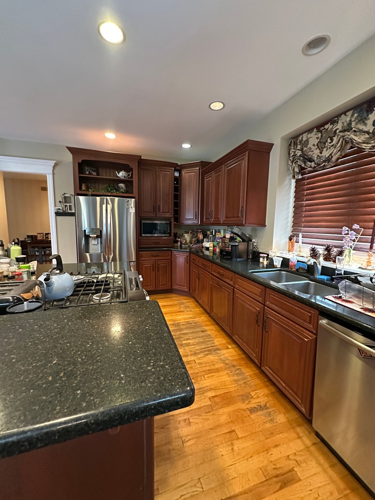 4001 Washington St, Downers Grove