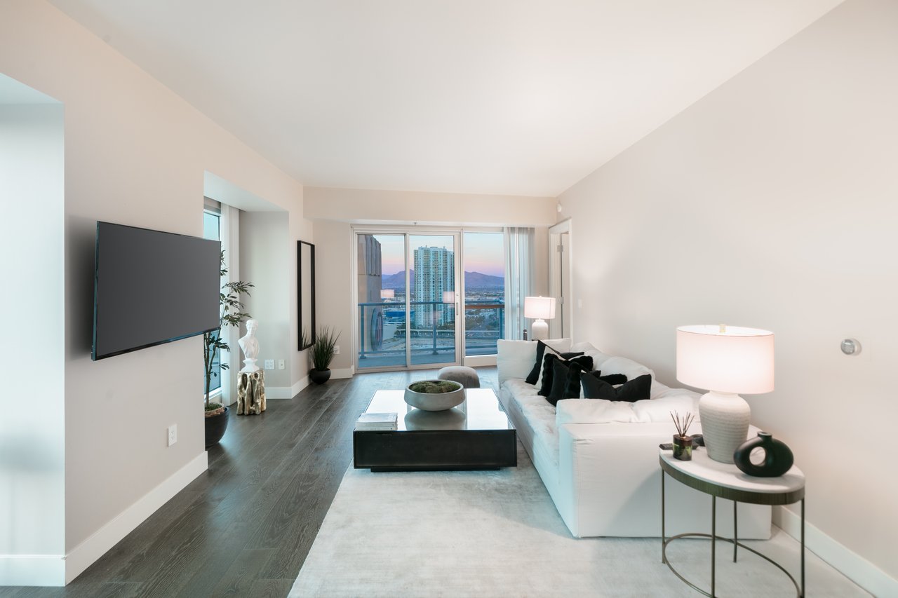 2700 Las Vegas Boulevard 2303