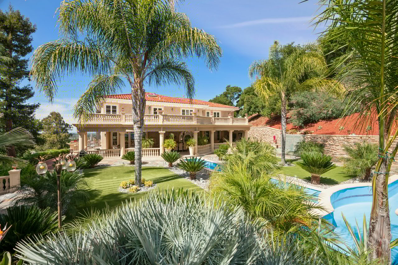 16840 Cypress Way