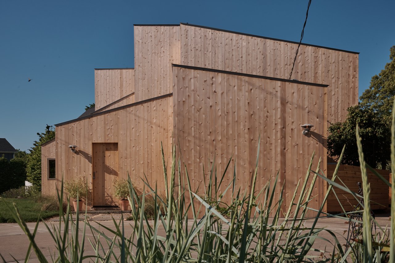 A REFINED ARCHITECTURAL STATEMENT