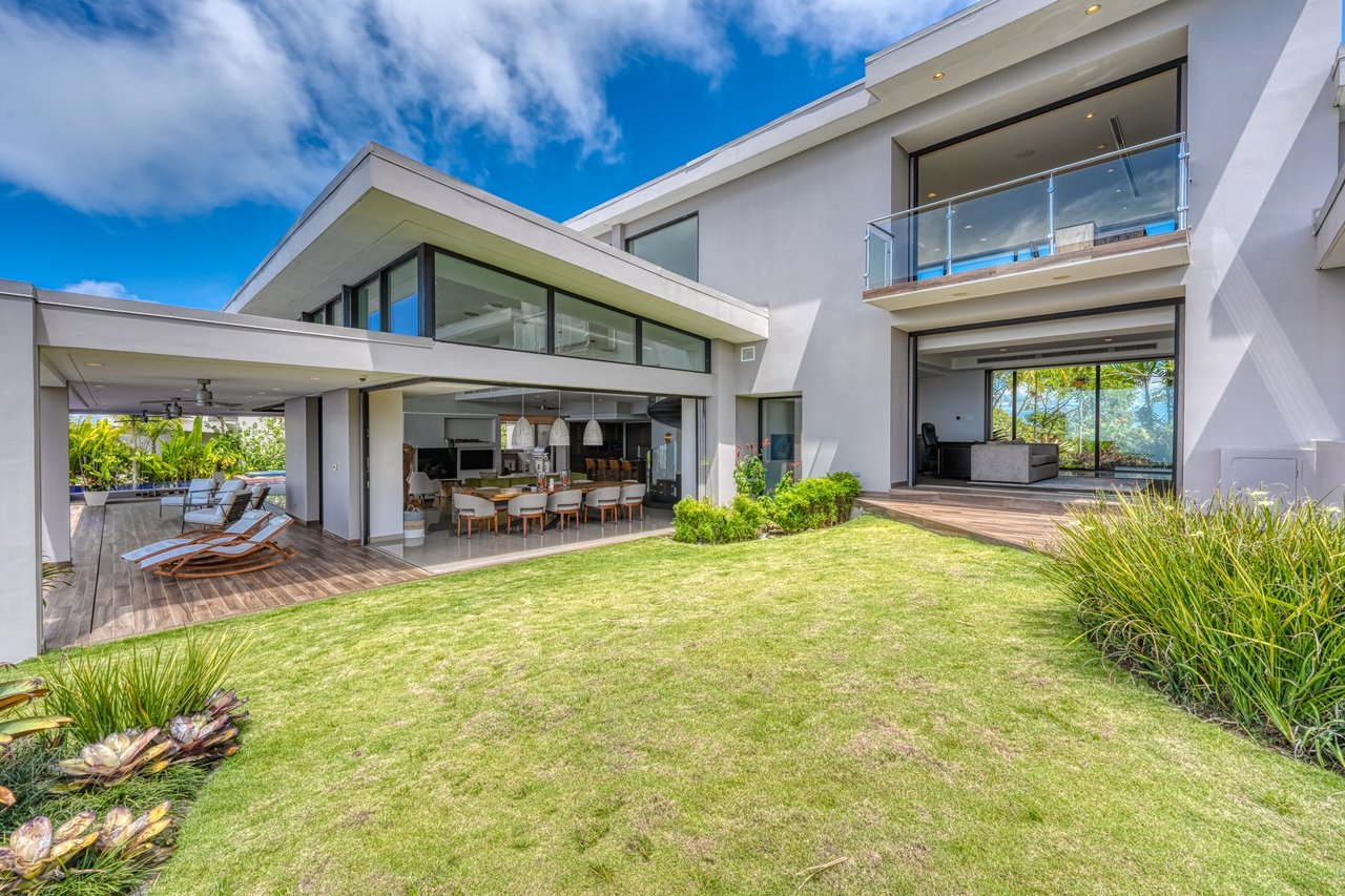 Chateau Montage: A Luxurious Oasis in Costa Rica's Natural Paradise