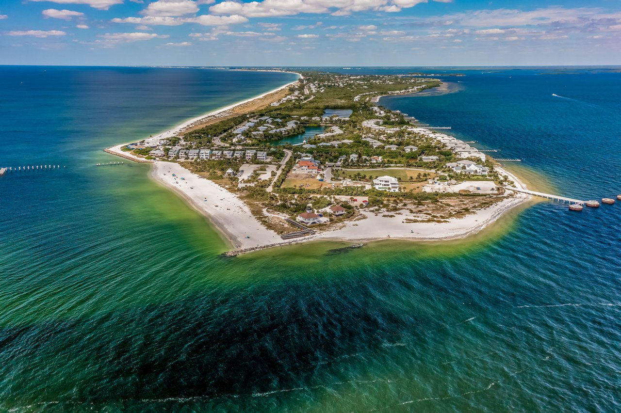 Living The South End Boca Grande Beachfront Lifestyle