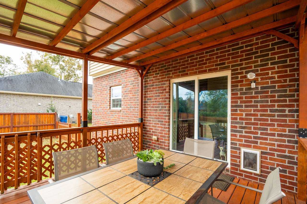 5516 Crescent View Dr