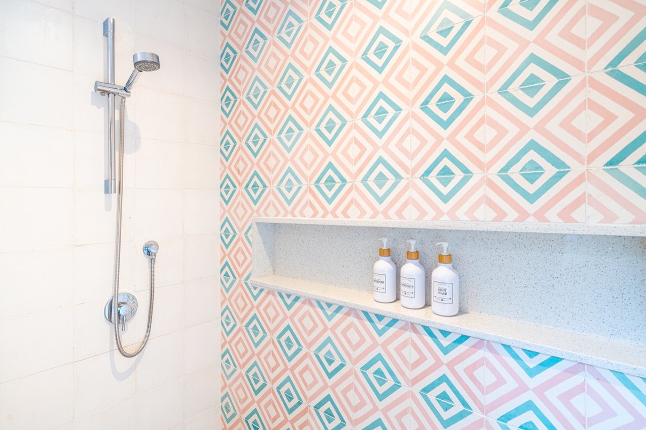 Stunning 3-Bedroom, 2.5-Bathroom Tropical Mid-Century Modern Home – Steps from the Beach