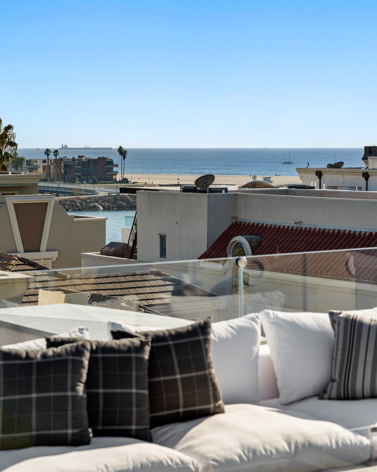 145 Channel Pointe Mall