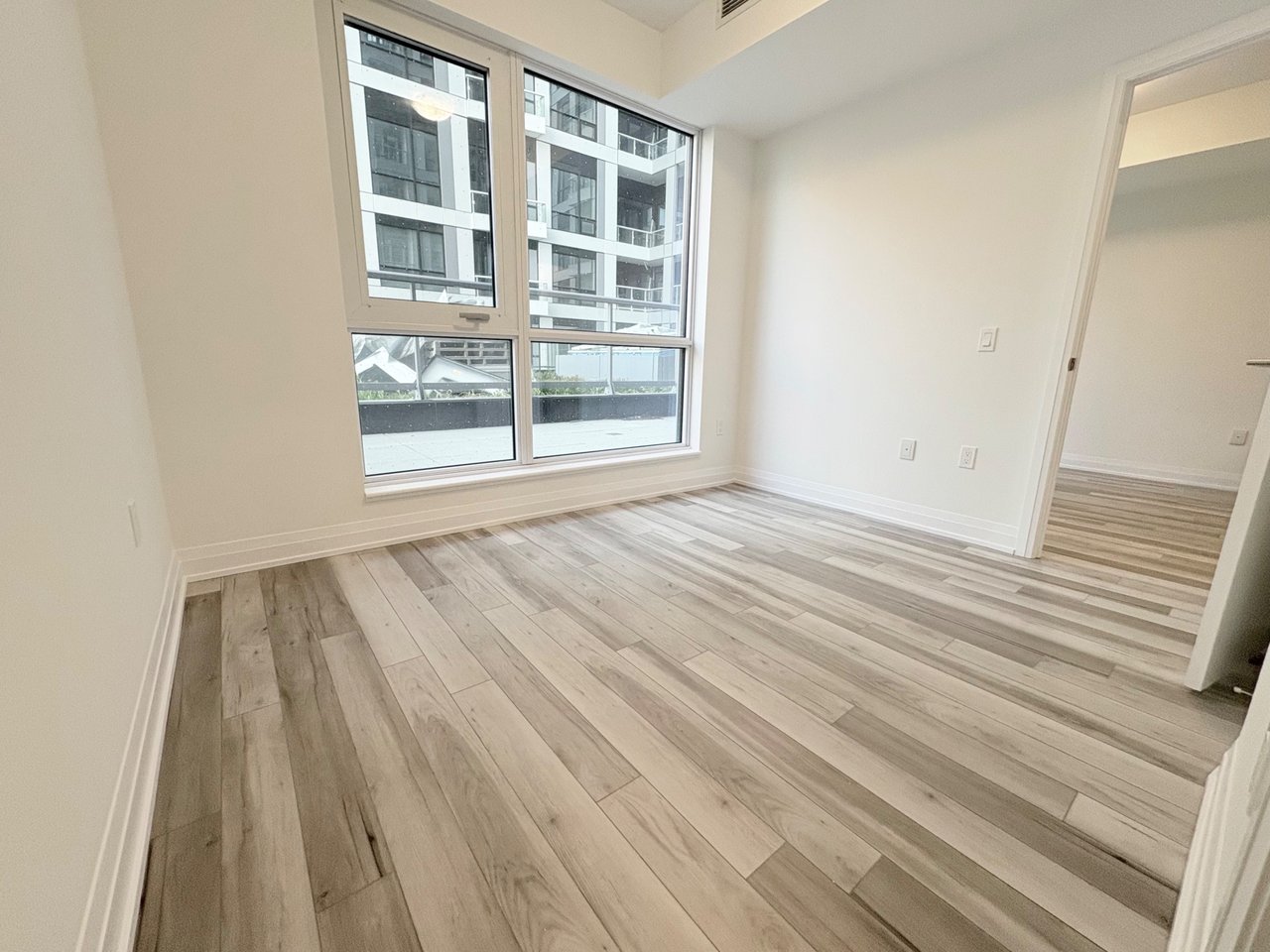 15 Richardson Street, Toronto Unit: 308