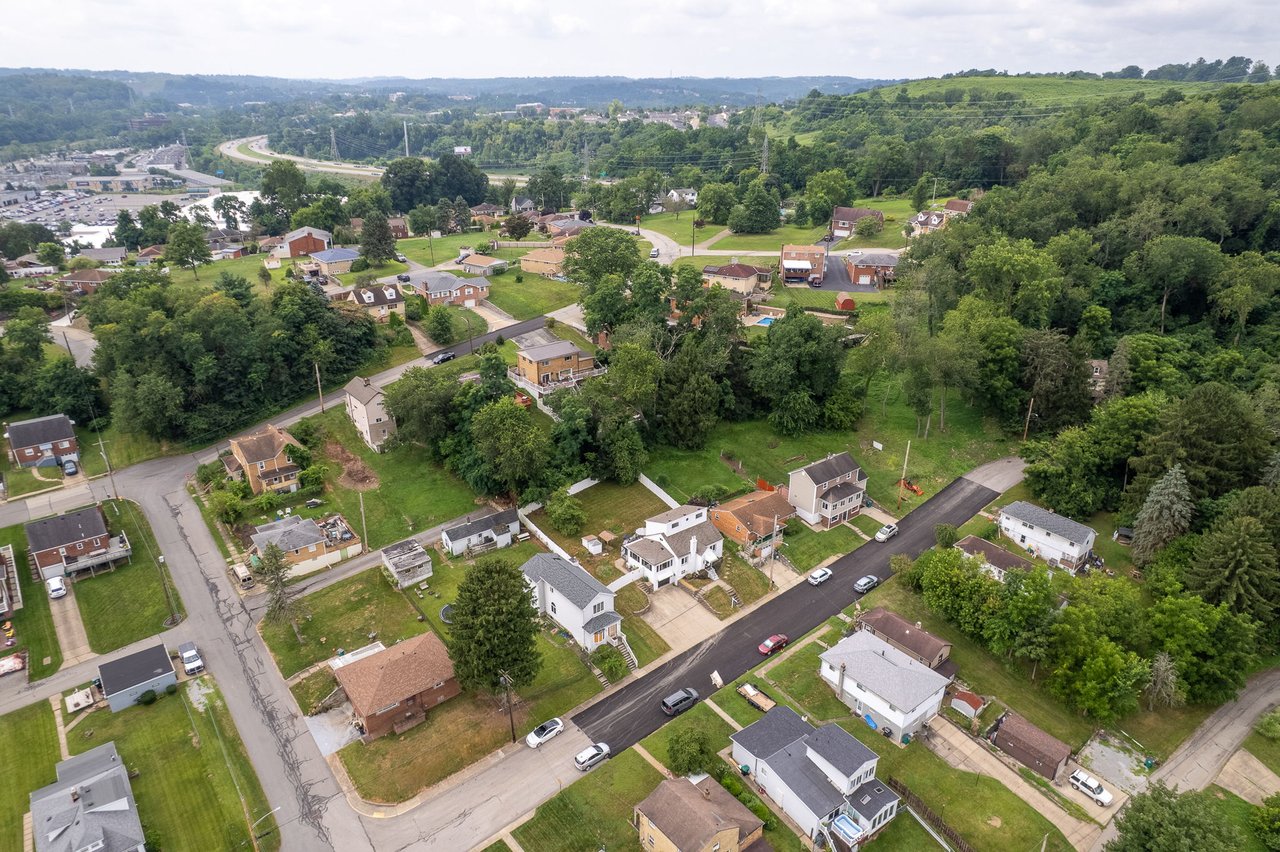 615 Lincoln Ave, Carnegie PA 15106
