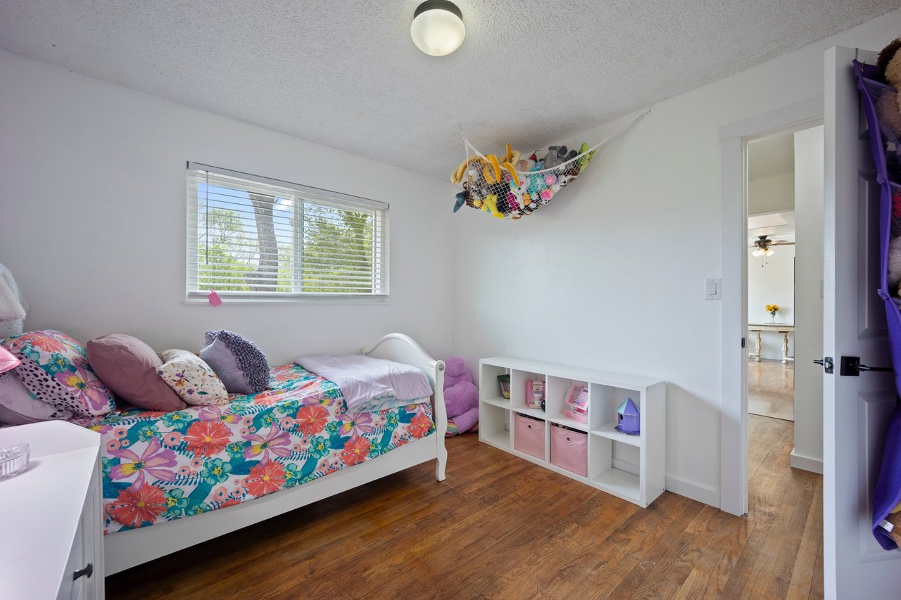 7118 Metropolitan Street